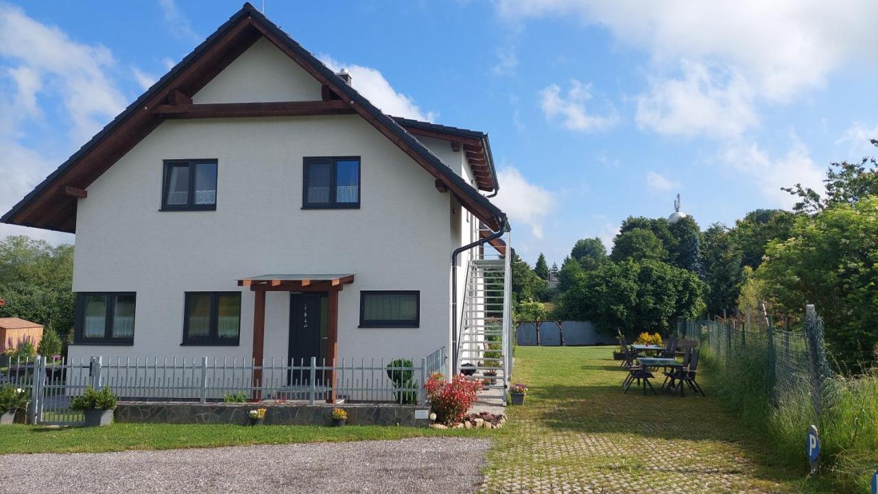 Apartmany Kohoutek A Slepicka V Novohradskych Horach Nové Hrady Exterior foto