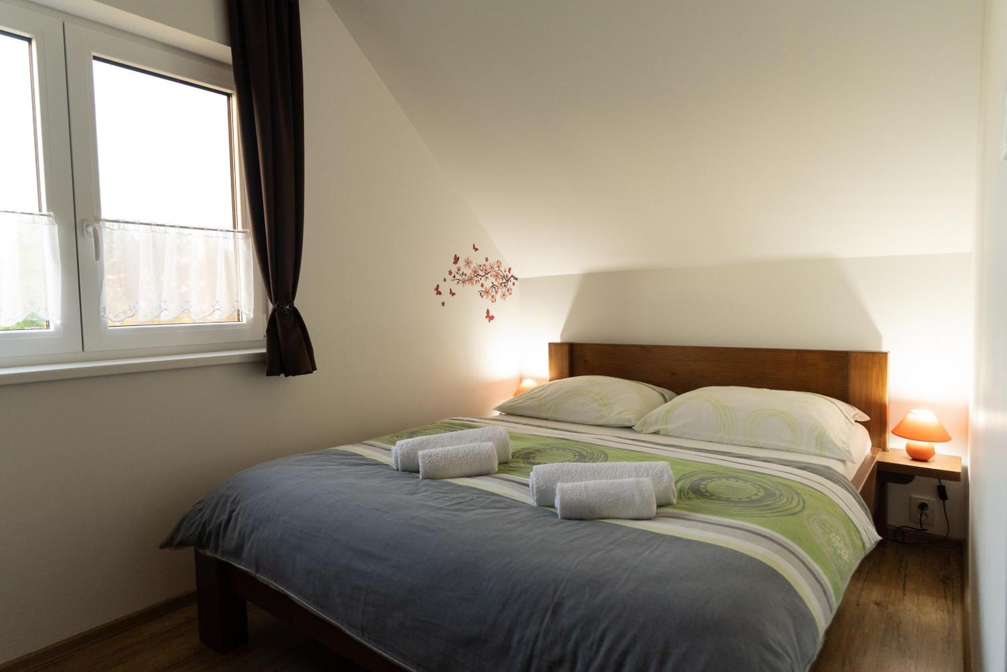 Apartmany Kohoutek A Slepicka V Novohradskych Horach Nové Hrady Exterior foto
